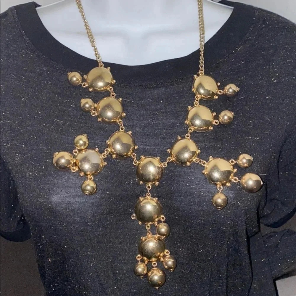Vintage Gold tone  chunky bib statement stylish necklace